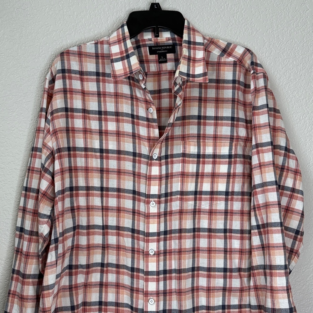 Banana Republic Standard Fit Button Down Plaid Casual Shirt Red Gray size Large - Picture 3 of 7
